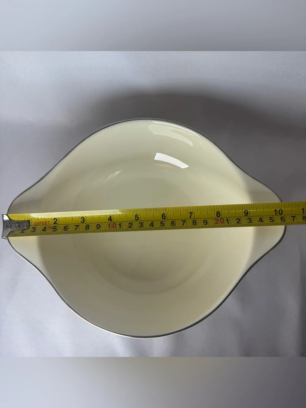 Royal Doulton Diana Covered Vegetable Serving Dish Bowl Romance Collection Notes